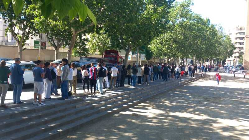 Largas filas en La Monumental de Frascuelo para conseguir entradas del Corpus 2026