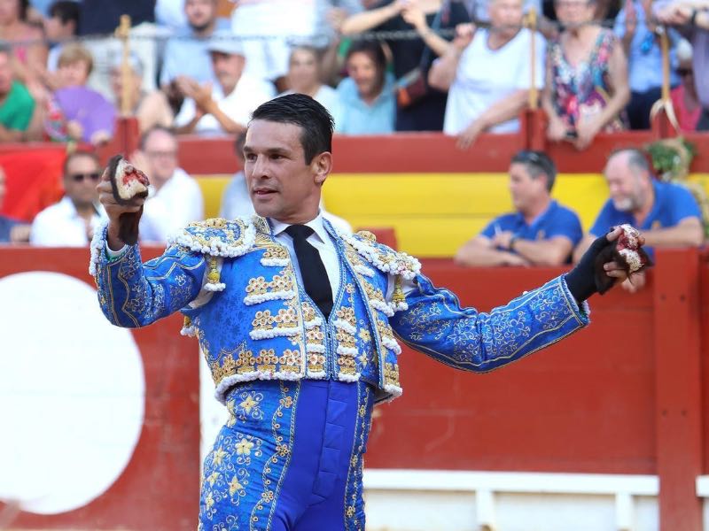 Manzanares prepara un gesto histórico en Alicante con los toros de Victorino Martín